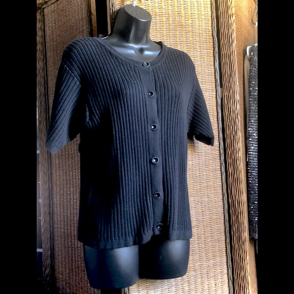 💜 3/$15💜 LIZ CLAIBORNE HALF-SLEEVE, RIBBED CARDIGAN